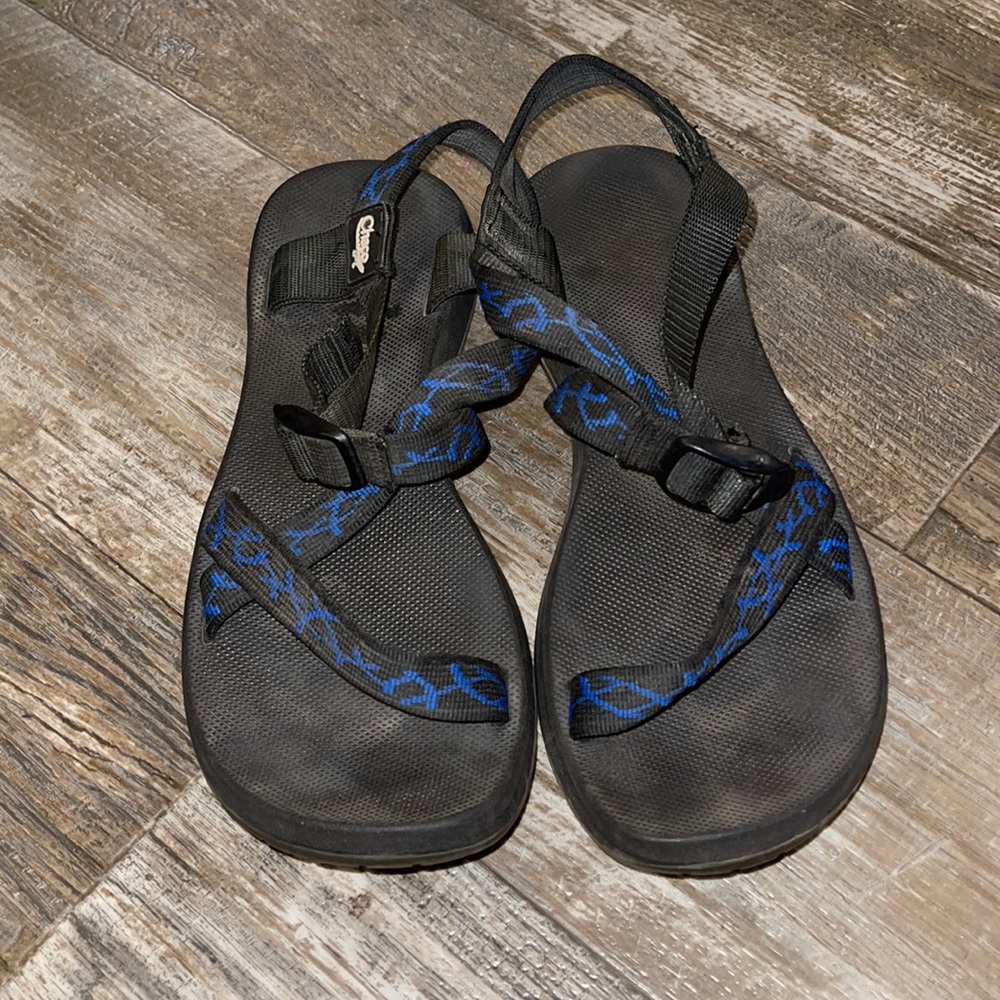 Chaco Electric Blue strap on sandals
